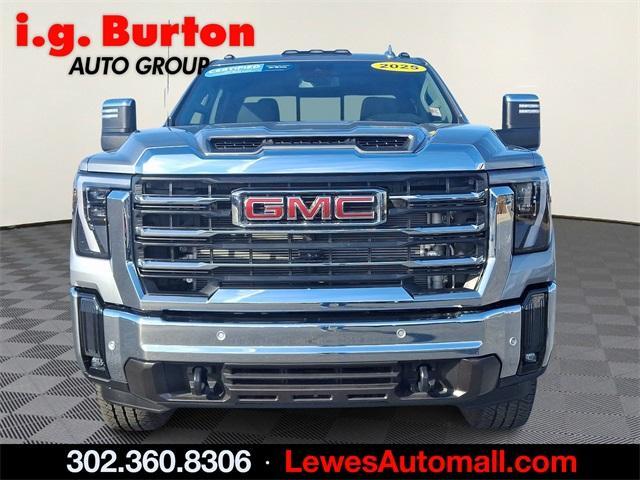 2025 GMC Sierra 2500 HD Vehicle Photo in LEWES, DE 19958-4935