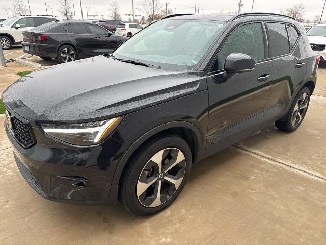 2025 Volvo XC40 Vehicle Photo in Grapevine, TX 76051
