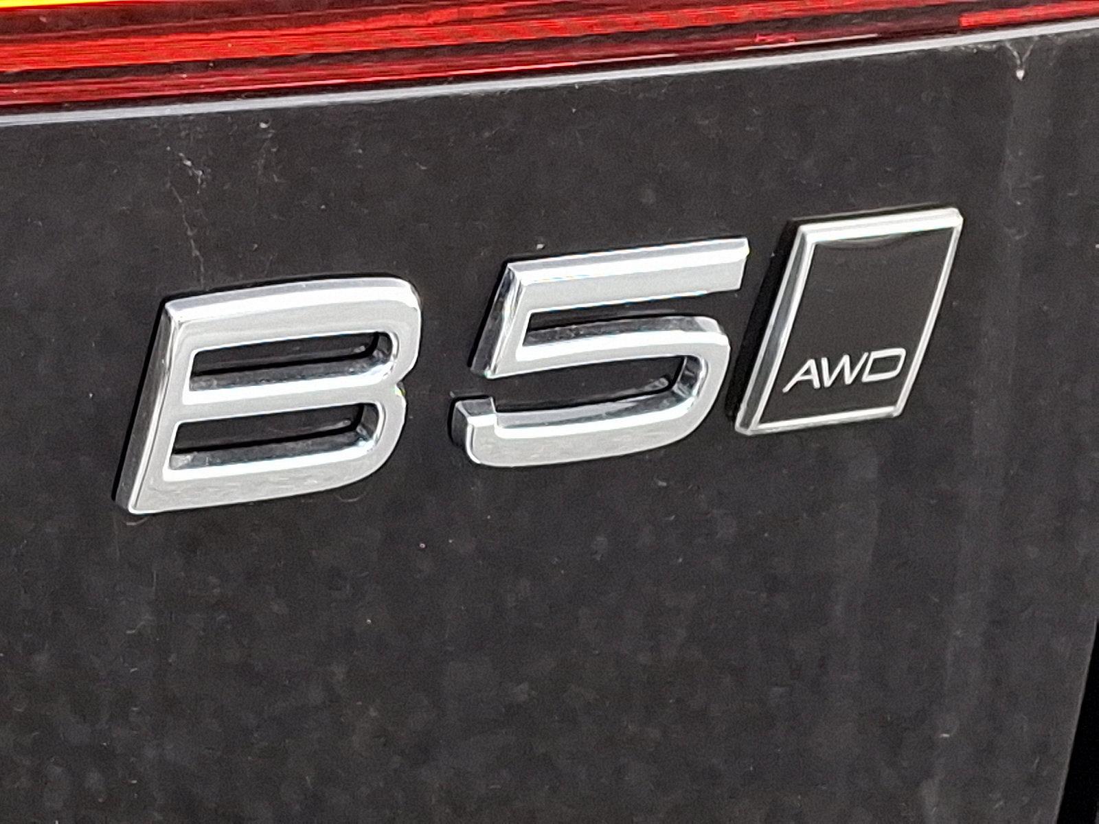 2025 Volvo XC60 Vehicle Photo in Trevose, PA 19053