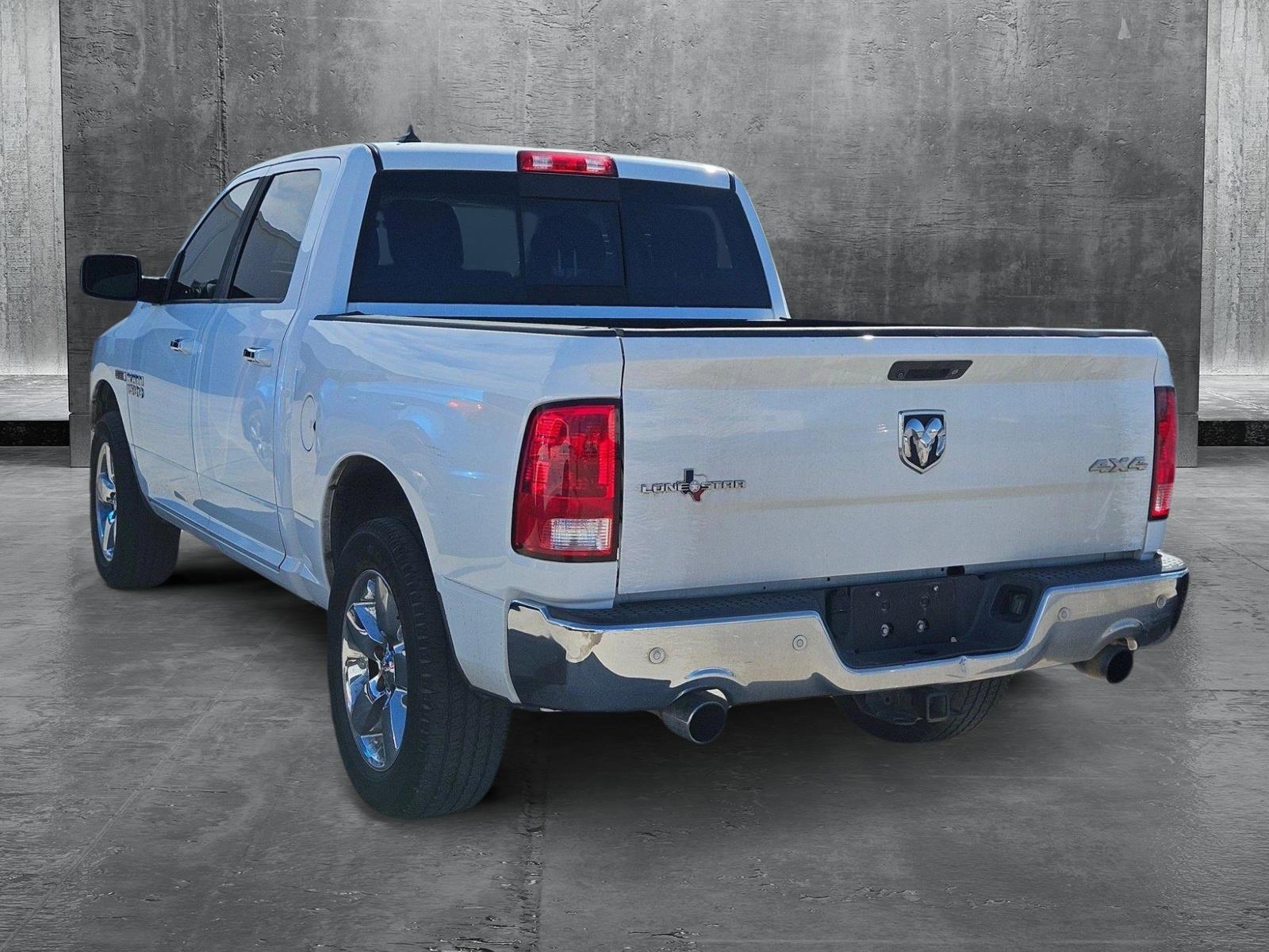 2017 Ram 1500 Vehicle Photo in NORTH RICHLAND HILLS, TX 76180-7199