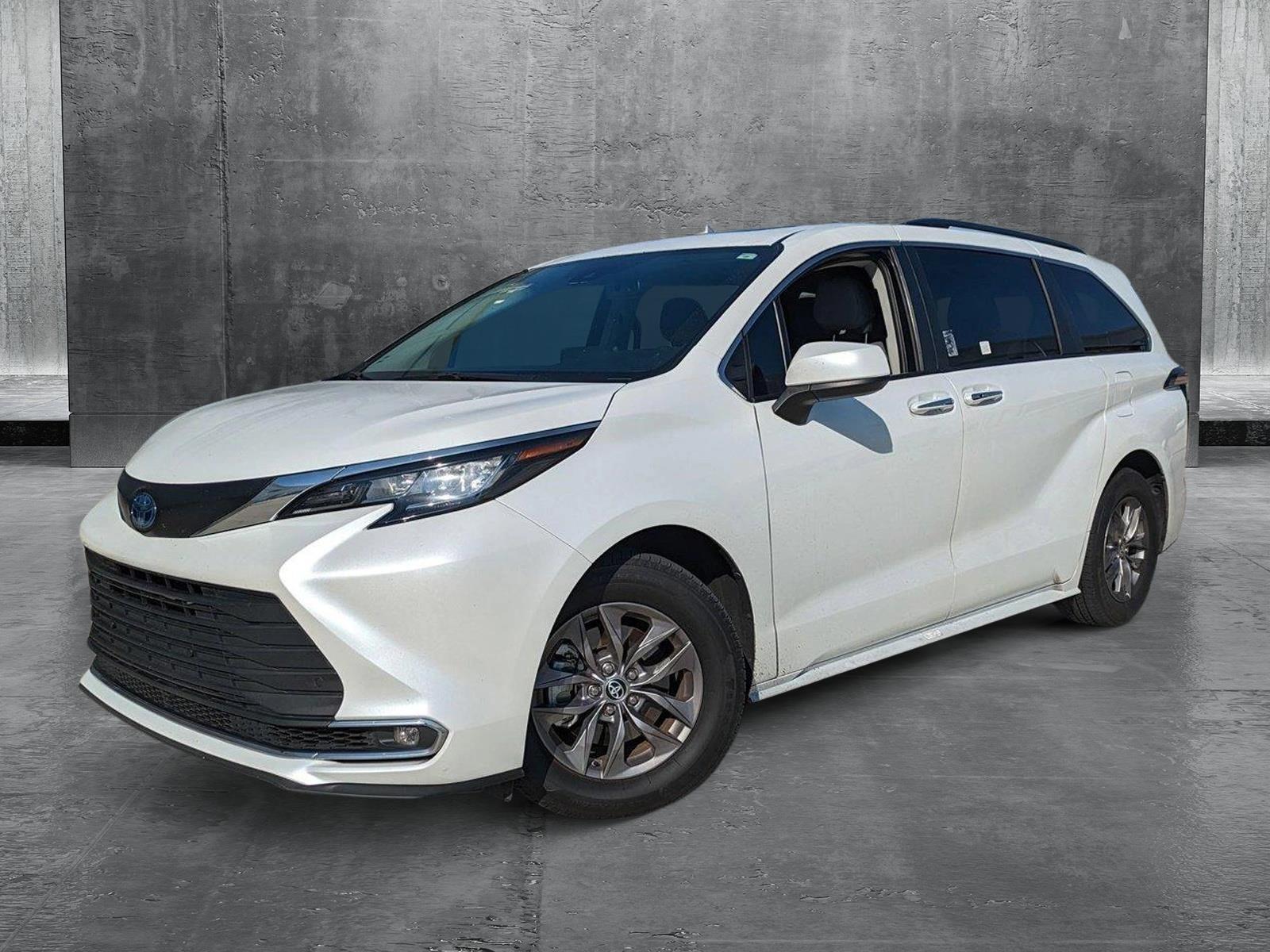 2023 Toyota Sienna Vehicle Photo in Winter Park, FL 32792