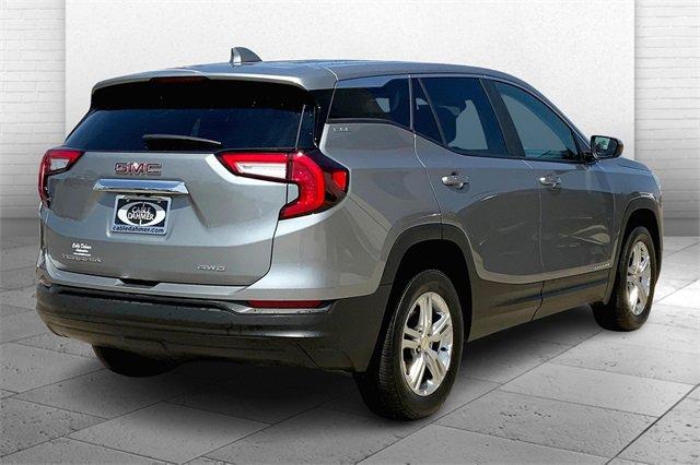 2024 GMC Terrain Vehicle Photo in TOPEKA, KS 66609-0000