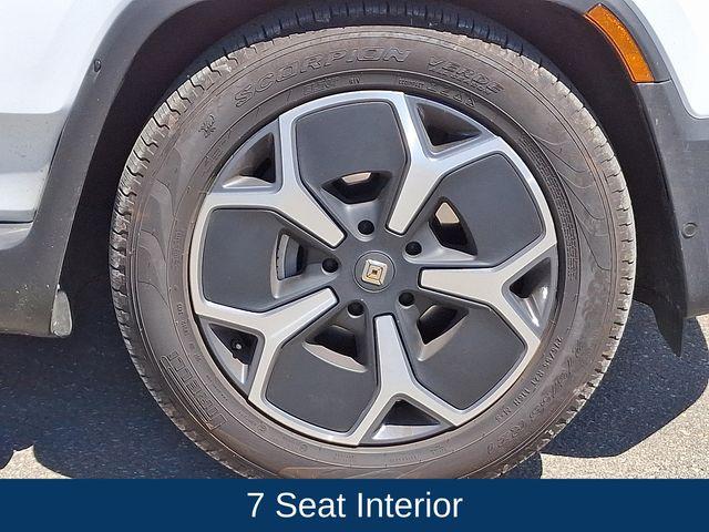 2023 Rivian R1S Vehicle Photo in DANBURY, CT 06810-5034