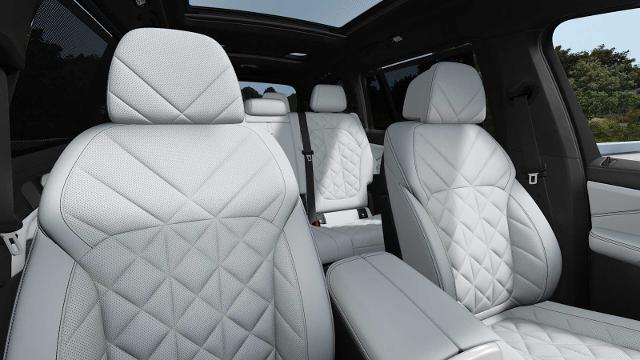2025 BMW X7 xDrive40i Vehicle Photo in GRAPEVINE, TX 76051