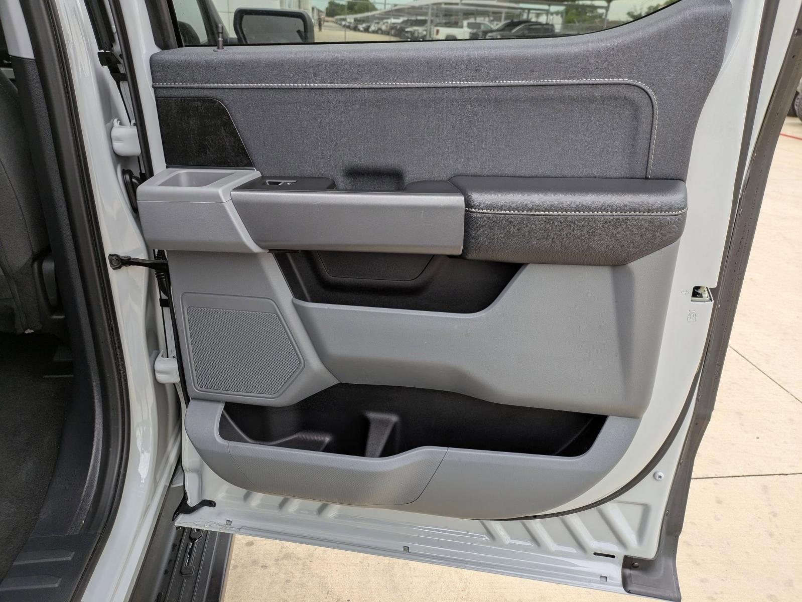 2023 Ford F-150 Lightning Vehicle Photo in SELMA, TX 78154-1460