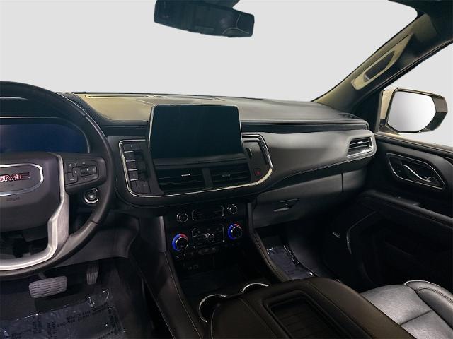 2023 GMC Yukon XL Vehicle Photo in EVERETT, WA 98203-5662