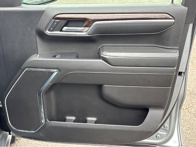 2024 GMC Sierra 1500 Vehicle Photo in BEAUFORT, SC 29906-4218