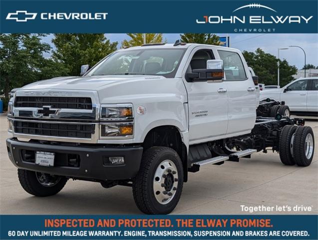 2024 Chevrolet Silverado Chassis Cab Vehicle Photo in ENGLEWOOD, CO 80113-6708
