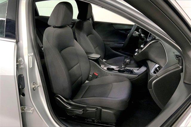 2021 Chevrolet Malibu Vehicle Photo in KANSAS CITY, MO 64114-4502