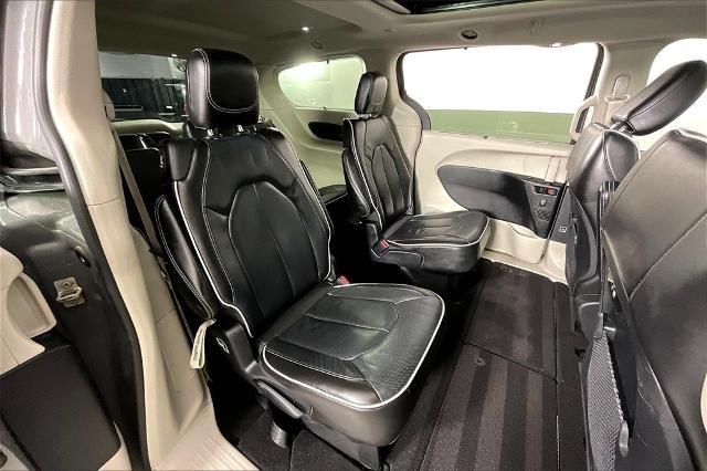 2022 Chrysler Pacifica Vehicle Photo in Tulsa, OK 74129