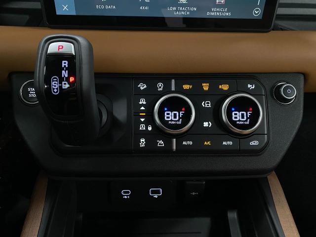 2024 Land Rover Defender Vehicle Photo in Appleton, WI 54913