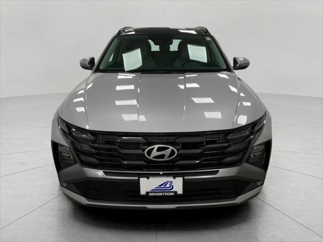 2025 Hyundai TUCSON Hybrid Vehicle Photo in Appleton, WI 54913