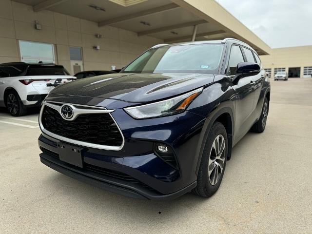 2023 Toyota Highlander Vehicle Photo in San Antonio, TX 78230