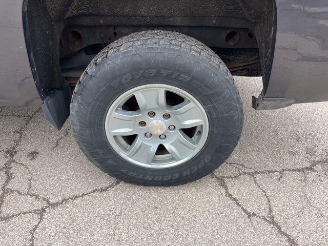 2015 Chevrolet Silverado 1500 Vehicle Photo in MEDINA, OH 44256-9631