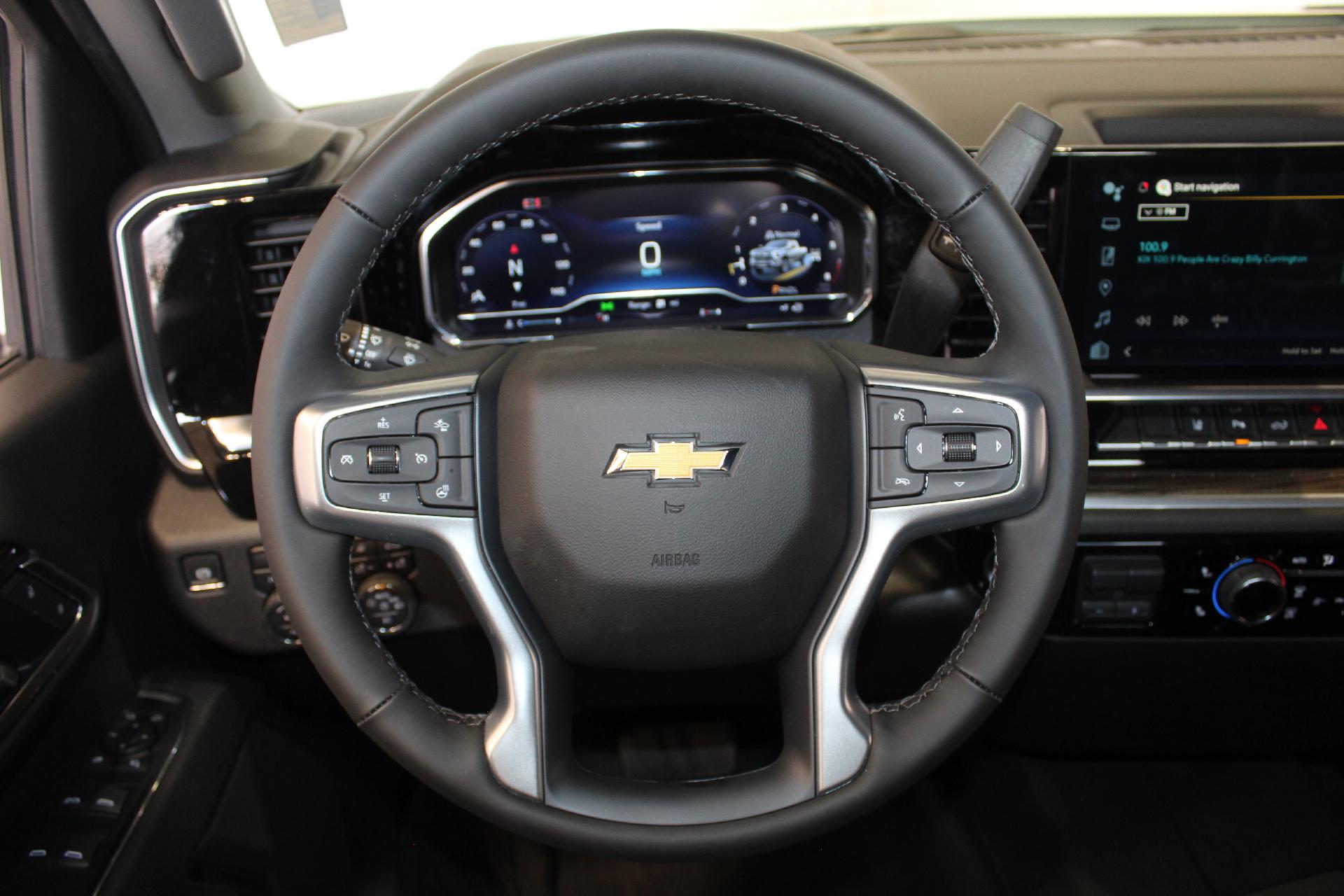2025 Chevrolet Silverado 2500 HD Vehicle Photo in NORTHAMPTON, MA 01060-1120
