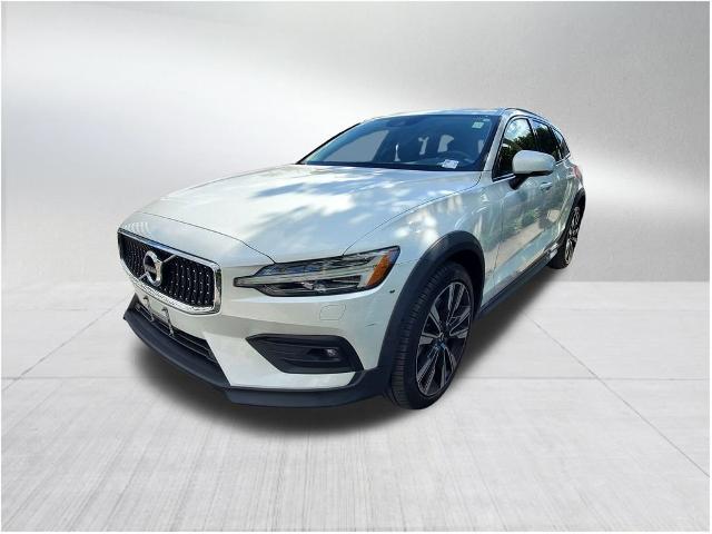 Used 2022 Volvo V60 Cross Country Base with VIN YV4102WK6N1088527 for sale in Miami, FL