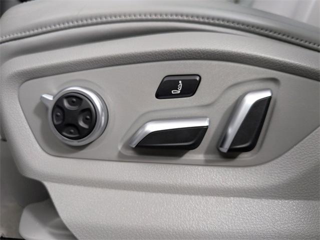2017 Audi Q7 Vehicle Photo in ENGLEWOOD, CO 80113-6708