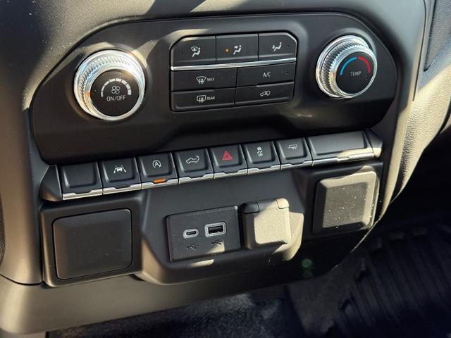 2025 GMC Sierra 1500 Vehicle Photo in COLUMBIA, MO 65203-3903