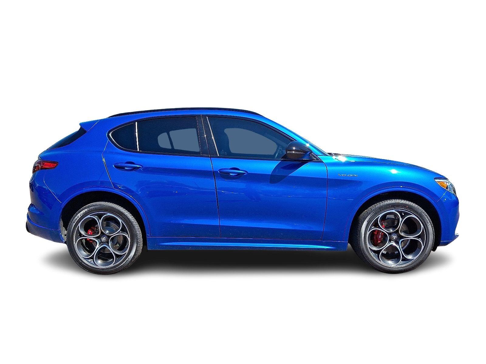 2022 Alfa Romeo Stelvio Vehicle Photo in Willow Grove, PA 19090