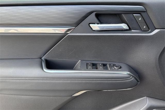 2025 GMC Acadia Vehicle Photo in ELK GROVE, CA 95757-8703