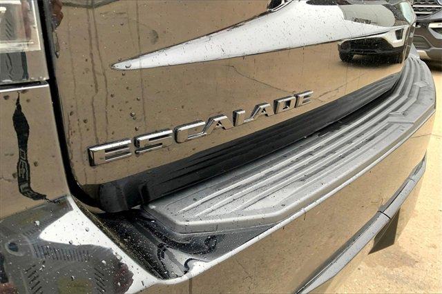 2023 Cadillac Escalade Vehicle Photo in KANSAS CITY, MO 64114-4545