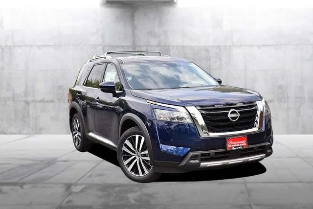 2025 Nissan Pathfinder Vehicle Photo in Ballwin, MO 63011