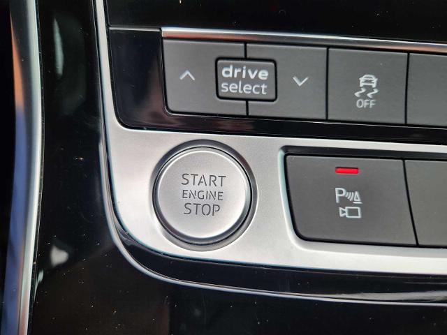 2020 Audi Q7 Vehicle Photo in HOUSTON, TX 77079