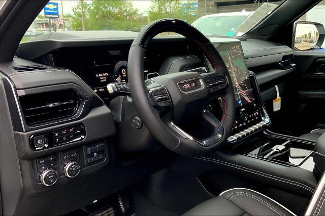 2025 GMC Yukon Vehicle Photo in KANSAS CITY, MO 64114-4545