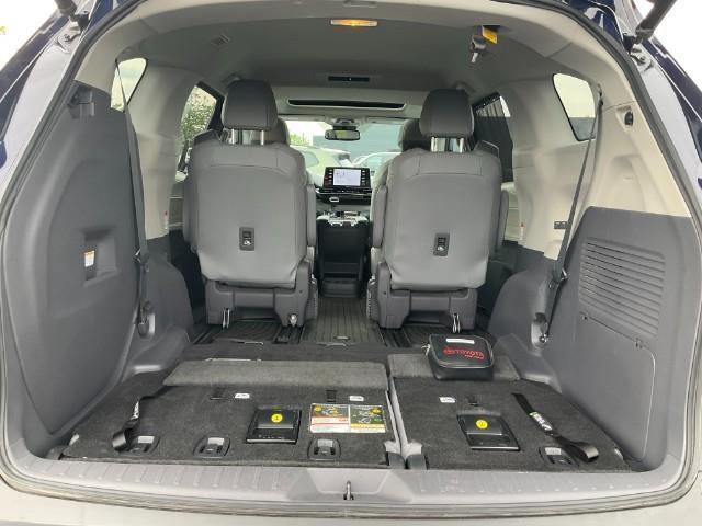 2021 Toyota Sienna Vehicle Photo in Oshkosh, WI 54904