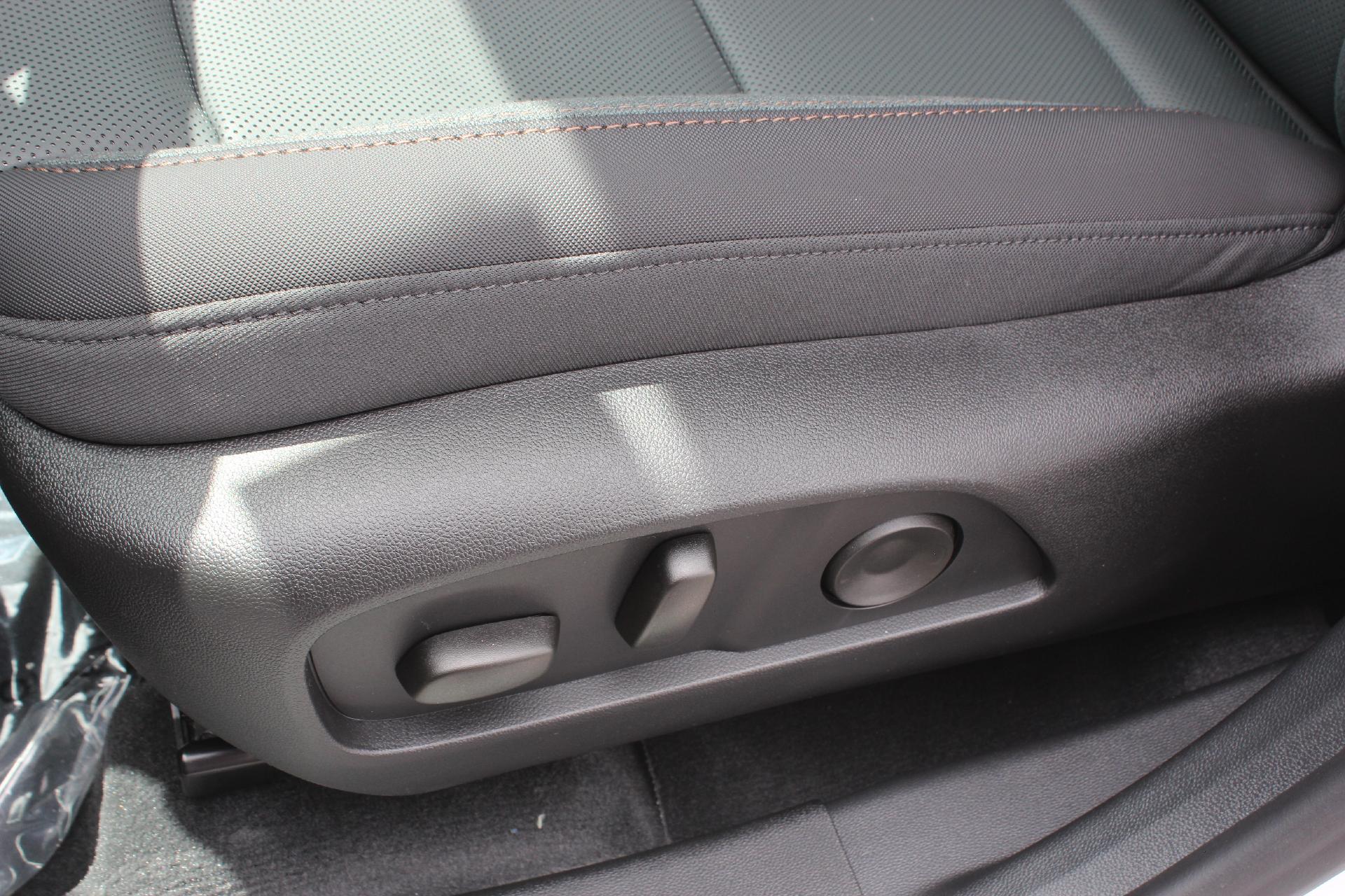2026 GMC Terrain Vehicle Photo in AURORA, CO 80012-4011