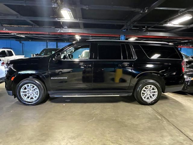 2023 Chevrolet Suburban Vehicle Photo in Roslyn, NY 11576