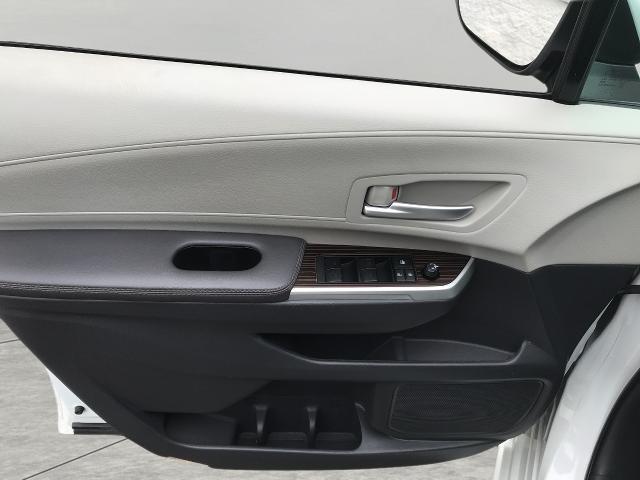 2023 Toyota Sienna Vehicle Photo in GREEN BAY, WI 54303-3330