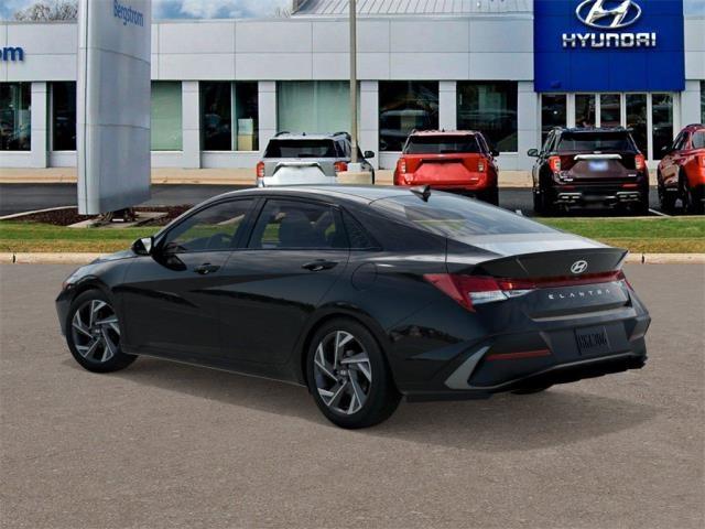 2025 Hyundai ELANTRA Vehicle Photo in Green Bay, WI 54304