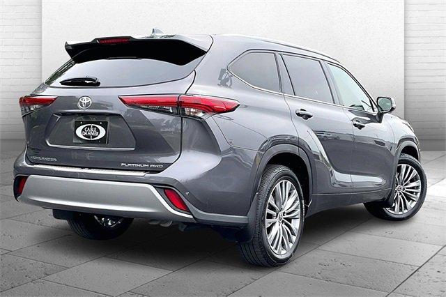 2021 Toyota Highlander Vehicle Photo in INDEPENDENCE, MO 64055-1314