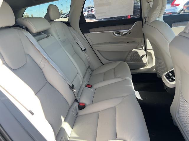 2025 Volvo V90 Cross Country Vehicle Photo in Grapevine, TX 76051