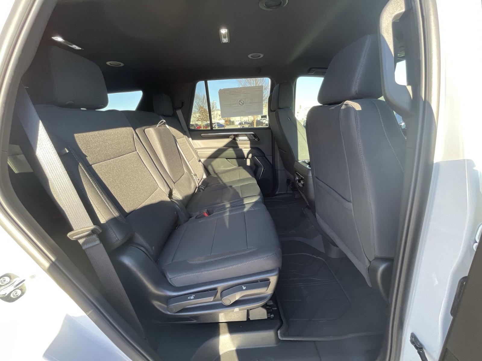 2025 Chevrolet Tahoe Vehicle Photo in BENTONVILLE, AR 72712-4322