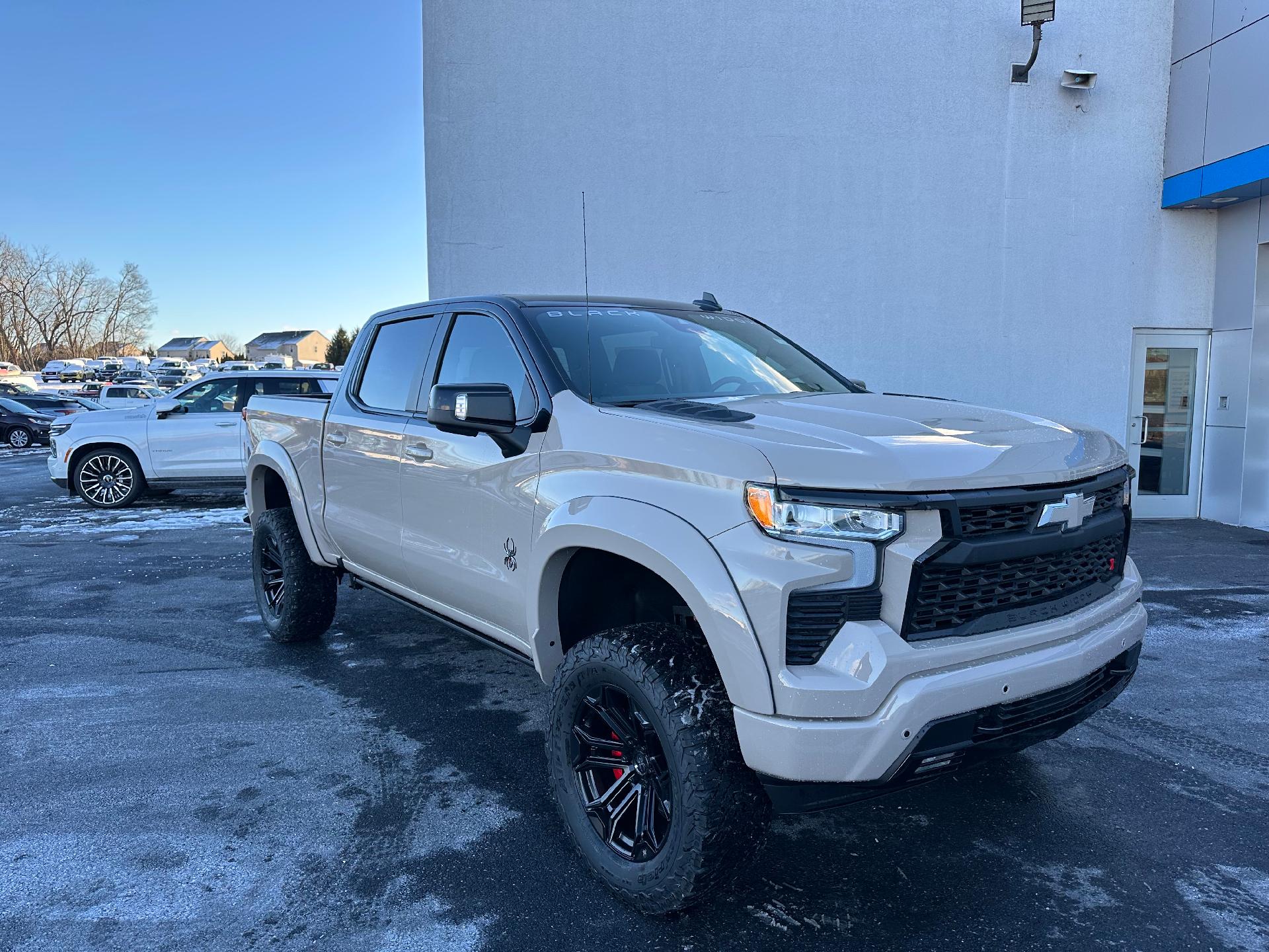 Standard Hood Fender & Mirror Kit | Chevrolet Silverado 1500 RST 2019 Standard Hood Fender & Mirror Kit | Chevrolet Silverado 1500 RST 2019