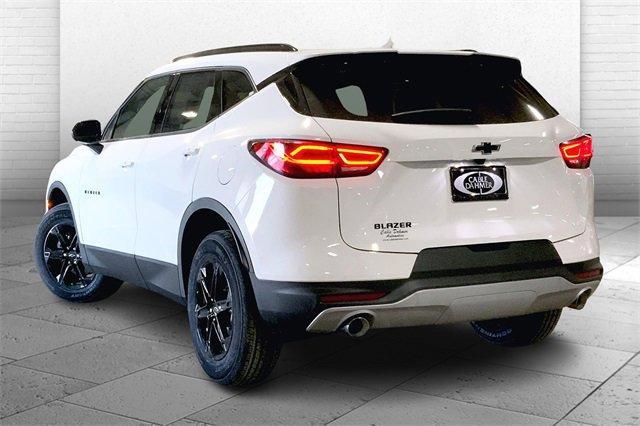 2025 Chevrolet Blazer Vehicle Photo in KANSAS CITY, MO 64114-4502