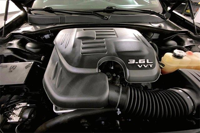 2022 Chrysler 300 Vehicle Photo in KANSAS CITY, MO 64114-4502