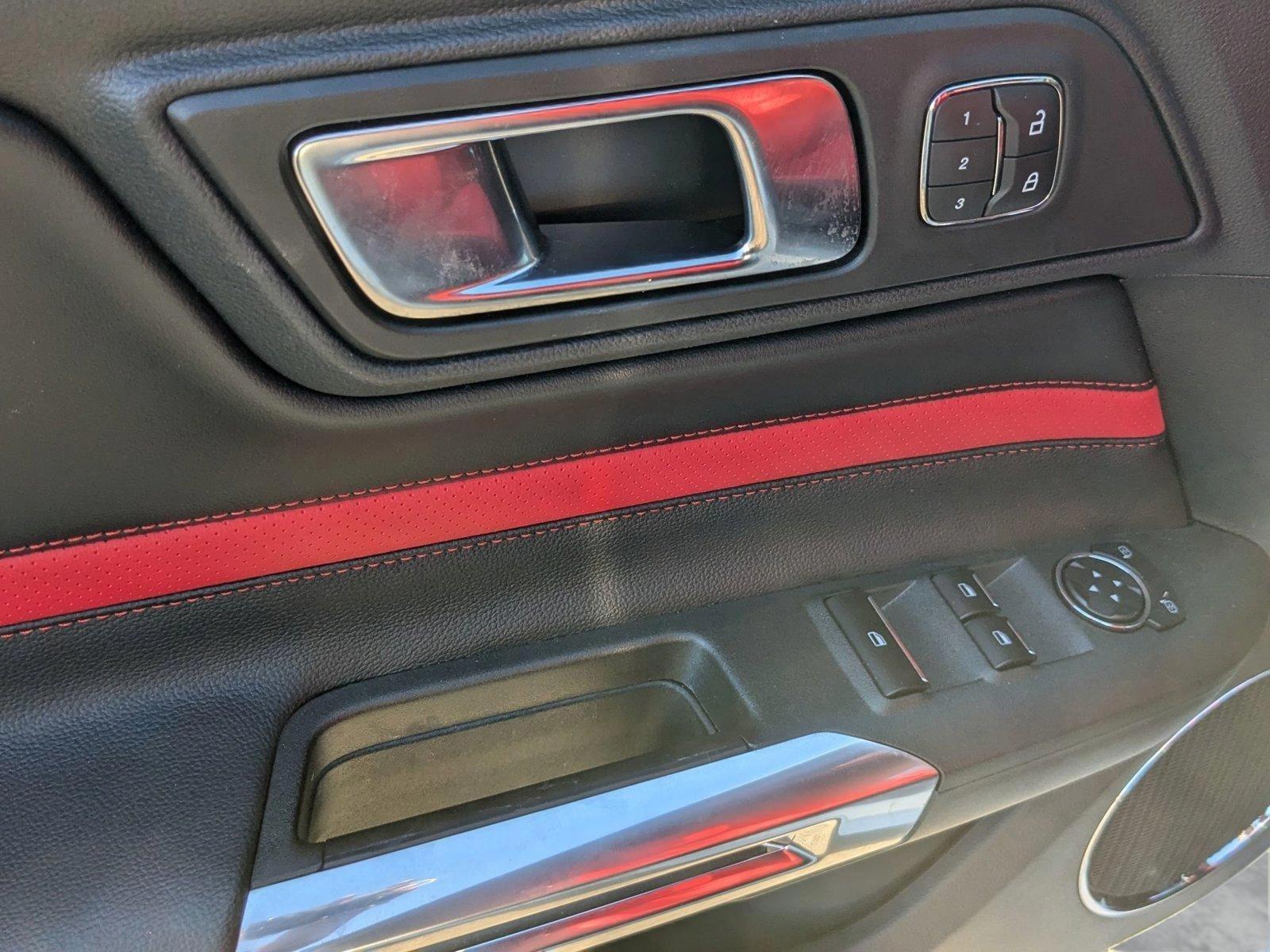 2022 Ford Mustang Vehicle Photo in St. Petersburg, FL 33713