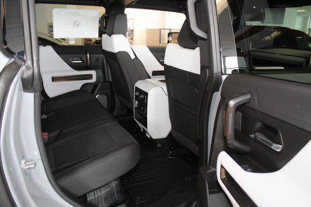 2025 GMC HUMMER EV Pickup Vehicle Photo in SAINT CLAIRSVILLE, OH 43950-8512