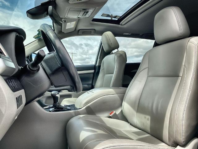 2018 Toyota Highlander Vehicle Photo in WILLIAMSVILLE, NY 14221-2883