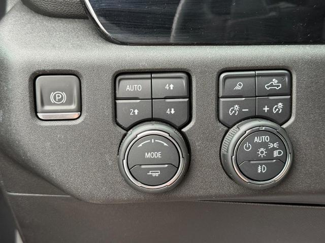 2023 Chevrolet Silverado 1500 Vehicle Photo in COLUMBIA, MO 65203-3903