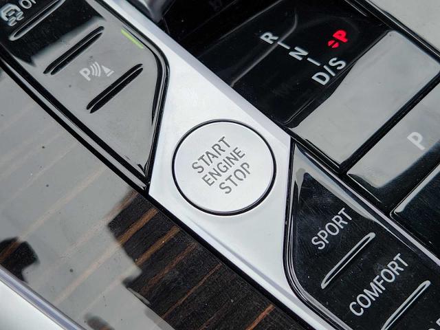 2024 BMW X7 xDrive40i Vehicle Photo in PLANO, TX 75024