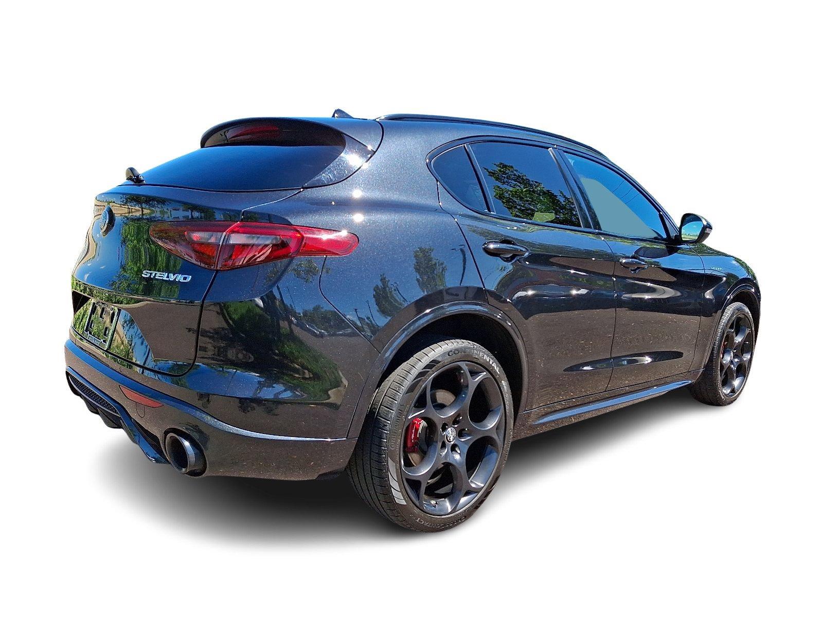 2022 Alfa Romeo Stelvio Vehicle Photo in Willow Grove, PA 19090