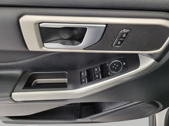 2023 Ford Explorer Vehicle Photo in Oshkosh, WI 54901