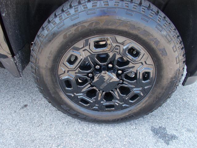 2025 GMC Sierra 2500 HD Vehicle Photo in LOWELL, MA 01852-4336