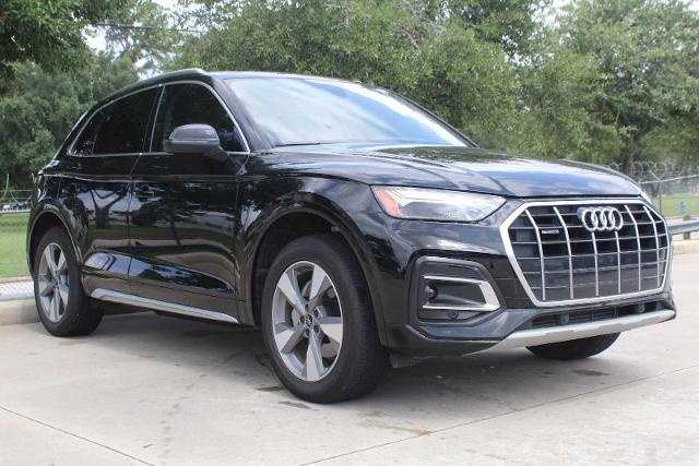 2024 Audi Q5 Vehicle Photo in HOUSTON, TX 77090