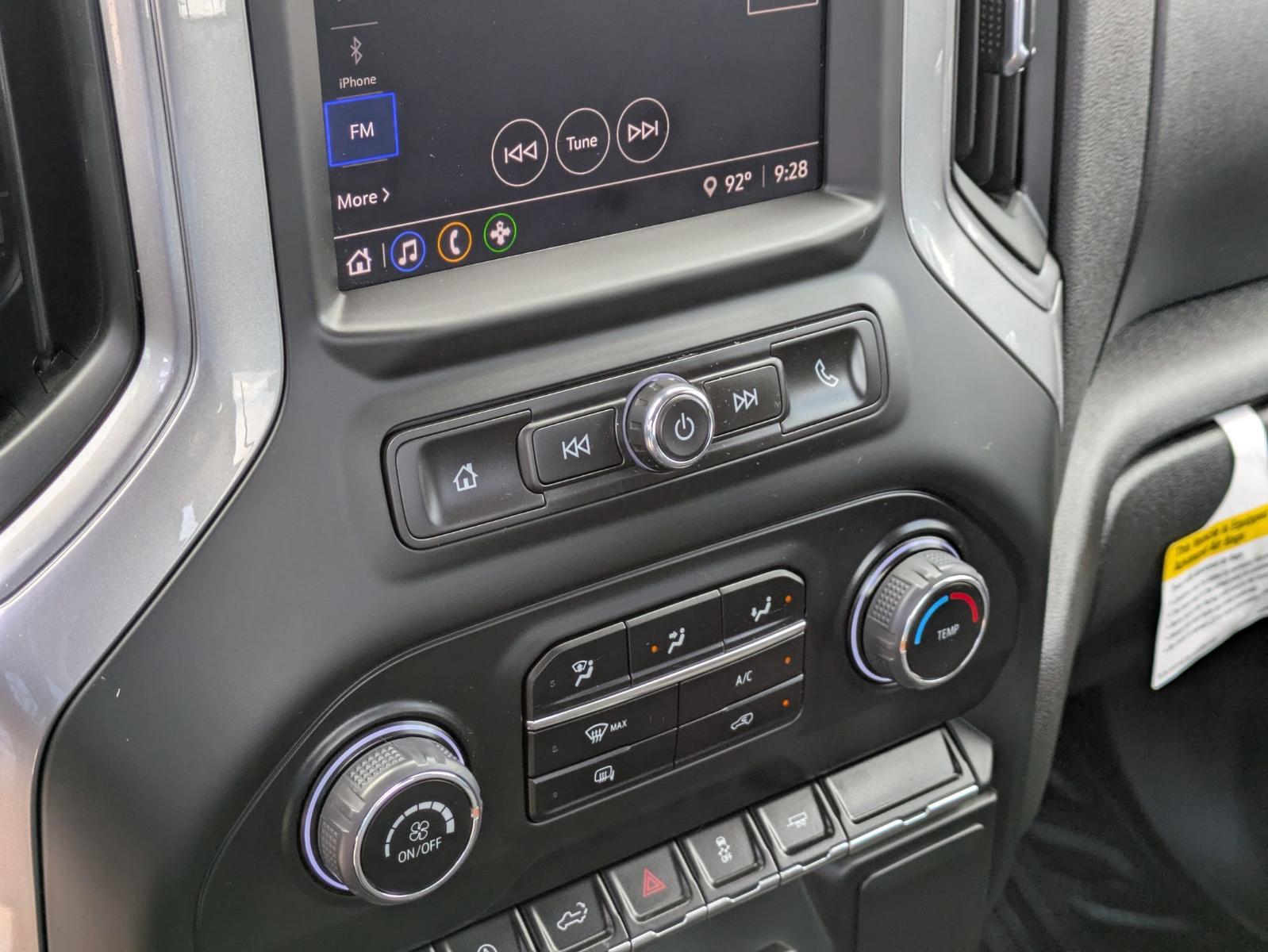 2024 Chevrolet Silverado 1500 Vehicle Photo in SELMA, TX 78154-1460