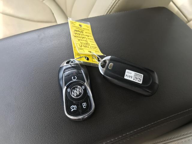 2019 Buick LaCrosse Vehicle Photo in GREEN BAY, WI 54303-3330